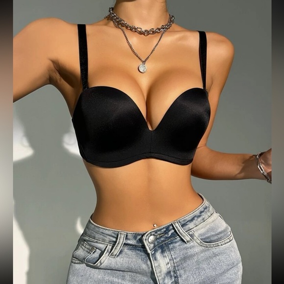 Deep Cut Bra - Picture 3 of 3